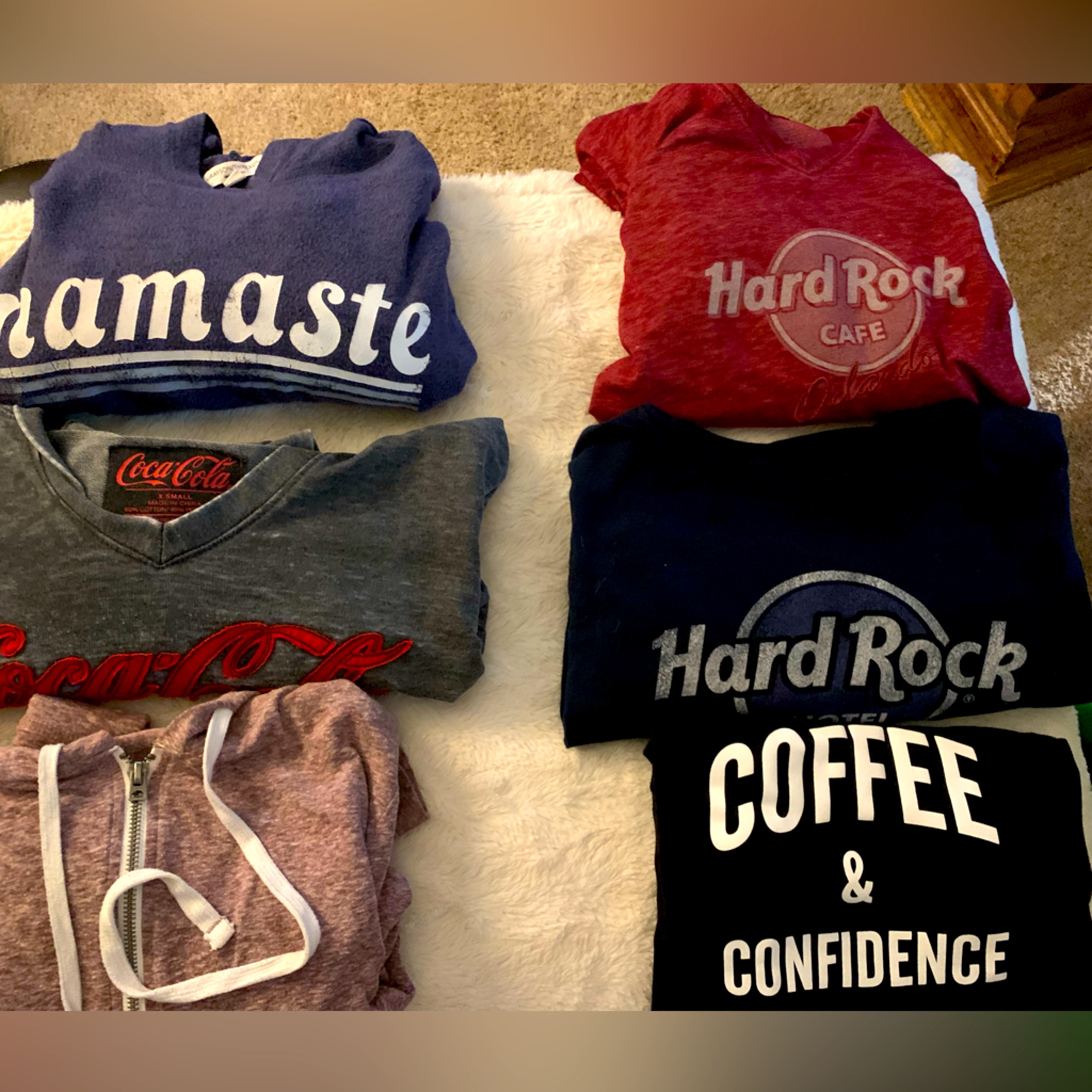 Lot Of 6 Long Sleeve Hooded/Zippered/Pullovers - Coca-Cola, Hard Rock.. Sz S/M
